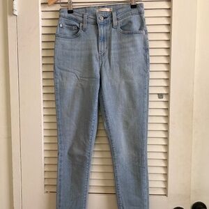 Levi's 721 High Rise Skinny Jeans